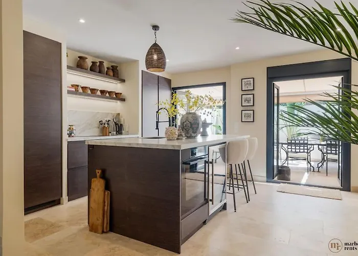 Costabella Townhouse Near The Beach