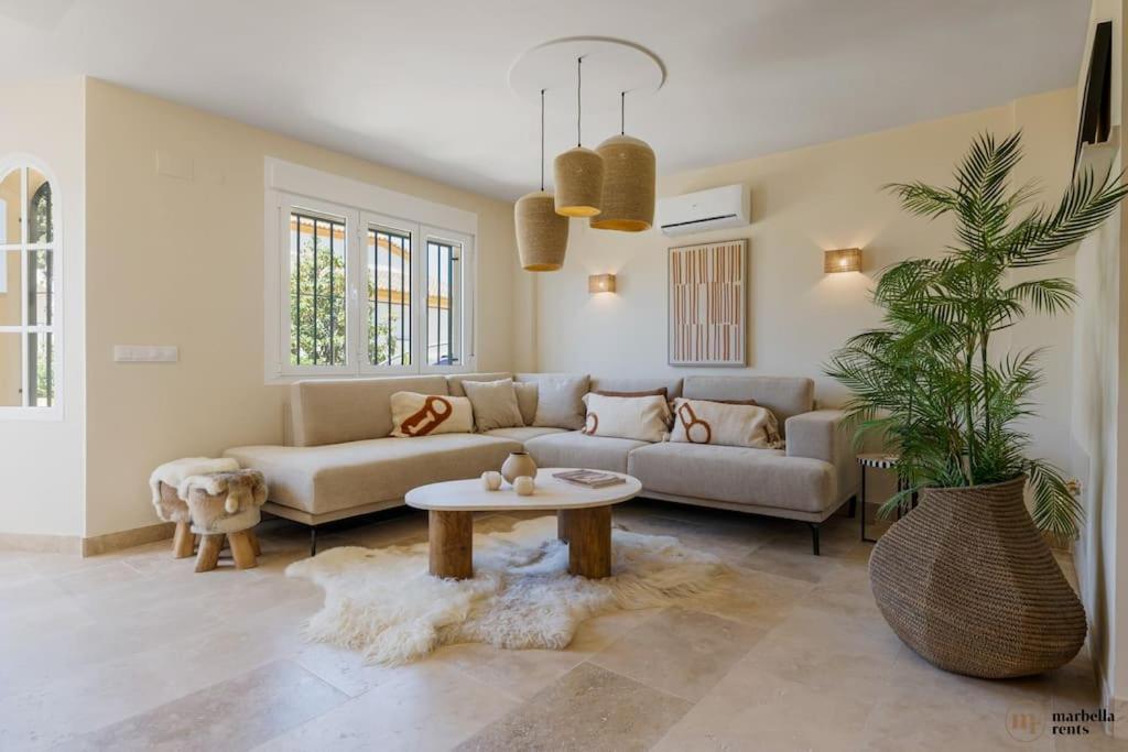 Costabella Townhouse Ref #82 *